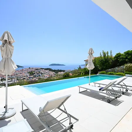 Petra Villa *